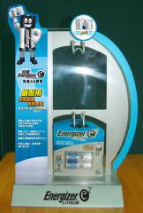 零售陈列艺术 展柜展架的设计、制作与商品零售贸易的融合之道